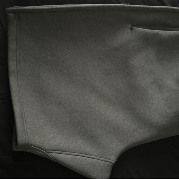 Mike Evans #13 (Tampa Bay Buccaneers) on-field Nike Dri-fit Shorts - Picture 3 of 5